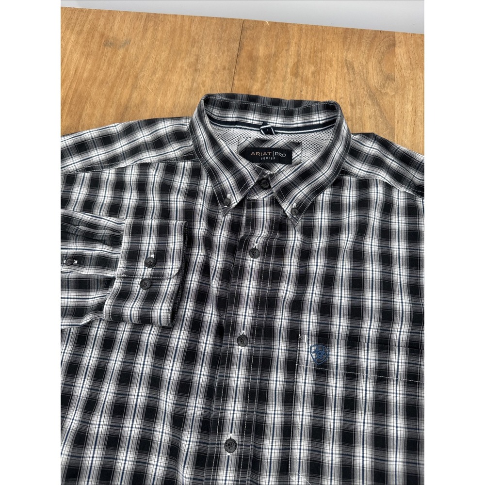 Ariat Pro Series Long Sleeve Button Down Shirt Mens LT Black Plaid Western Work